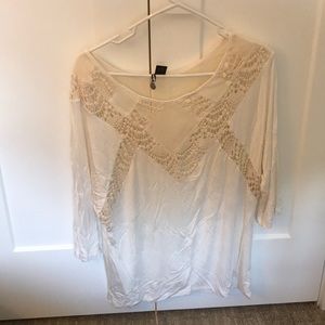 Bke 3/4 sleeve blouse size M